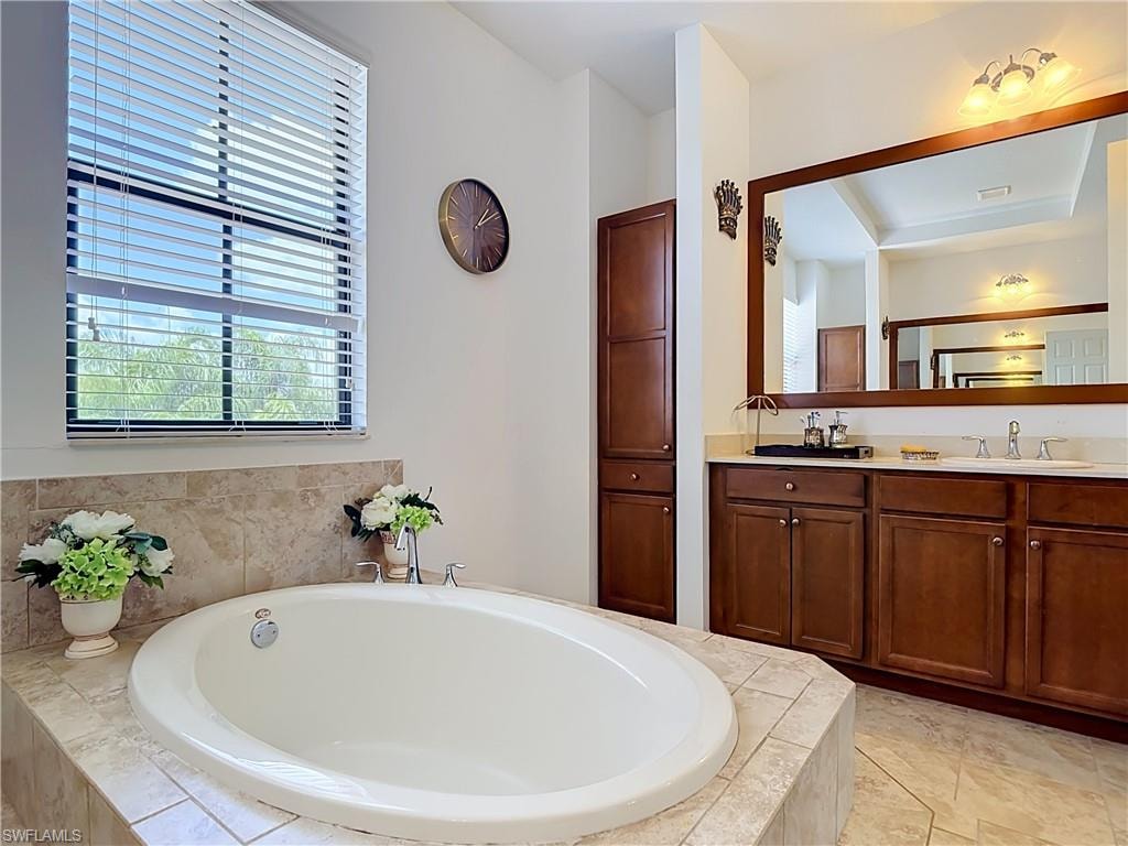 5024 Milano ST photo 29