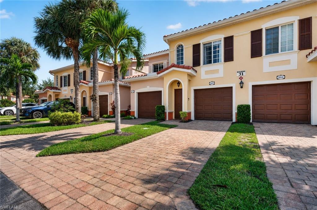 20254 Royal Villagio CT 203