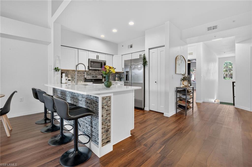 20254 Royal Villagio CT 203