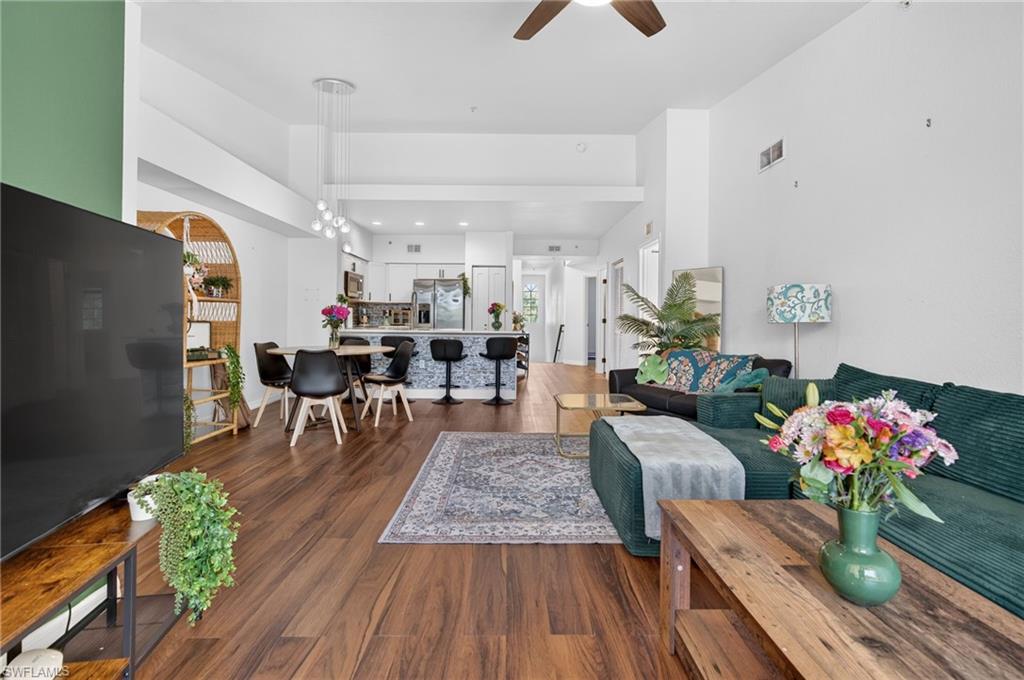 20254 Royal Villagio CT 203 photo 14