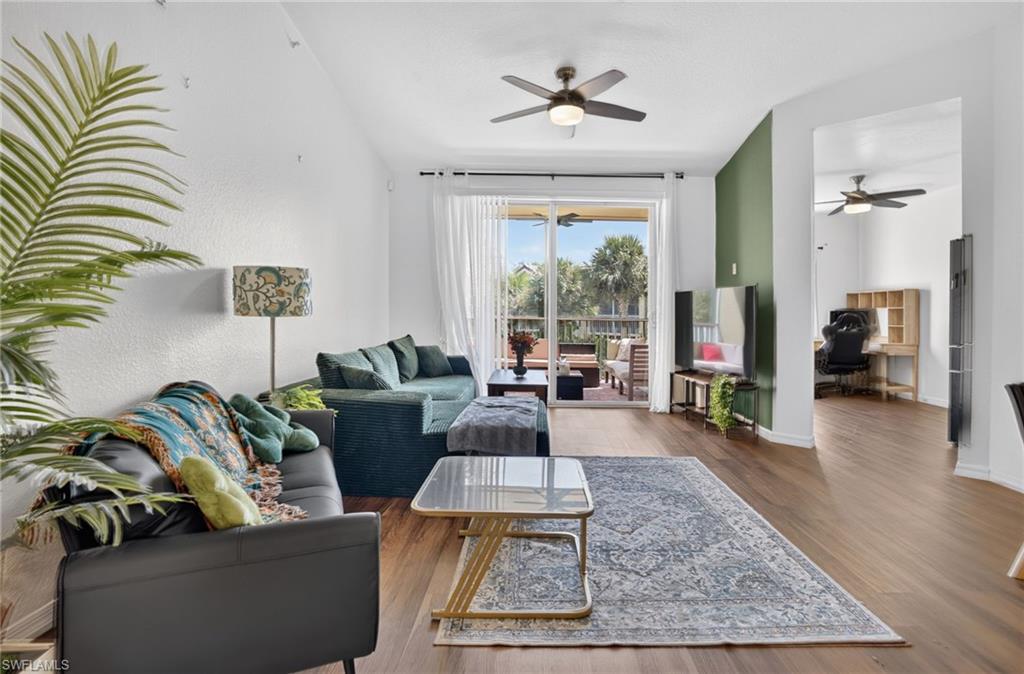 20254 Royal Villagio CT 203 photo 15