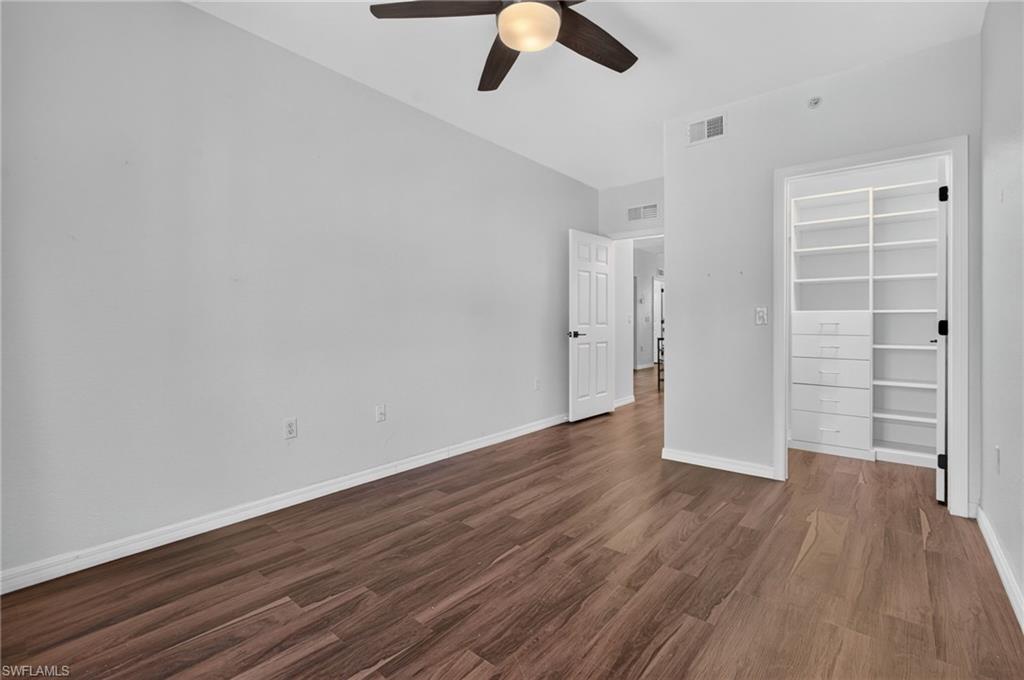 20254 Royal Villagio CT 203 photo 35