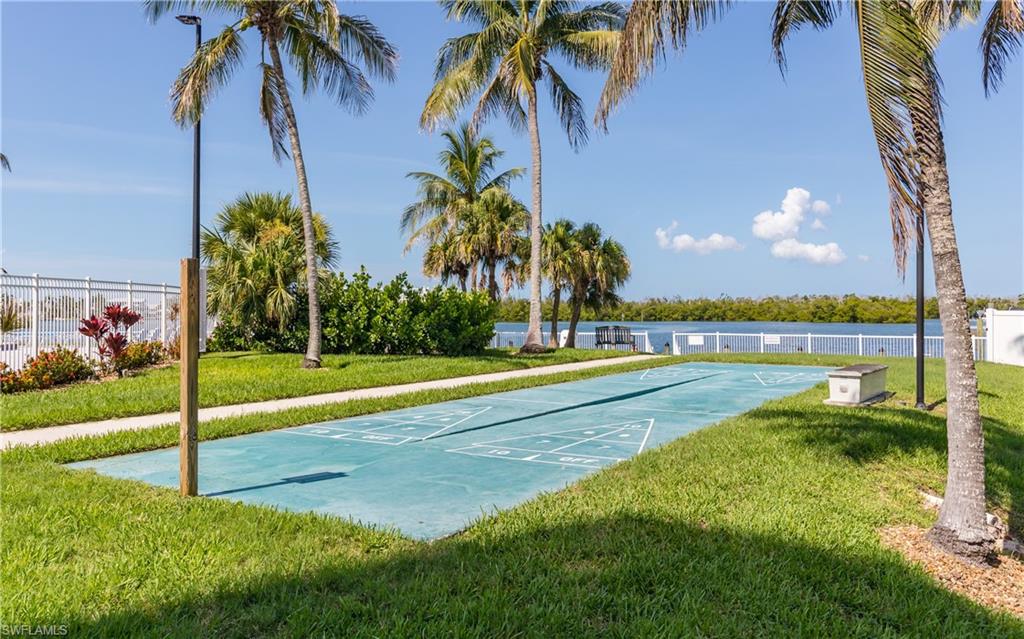 Shuffleboard court