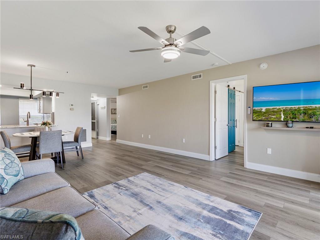 5471 PEPPERTREE DR 7 photo 8