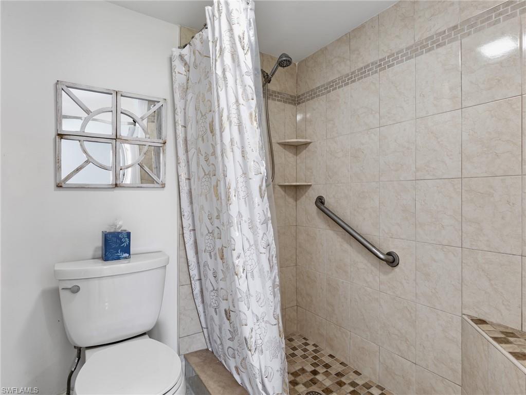 5471 PEPPERTREE DR 7 photo 20