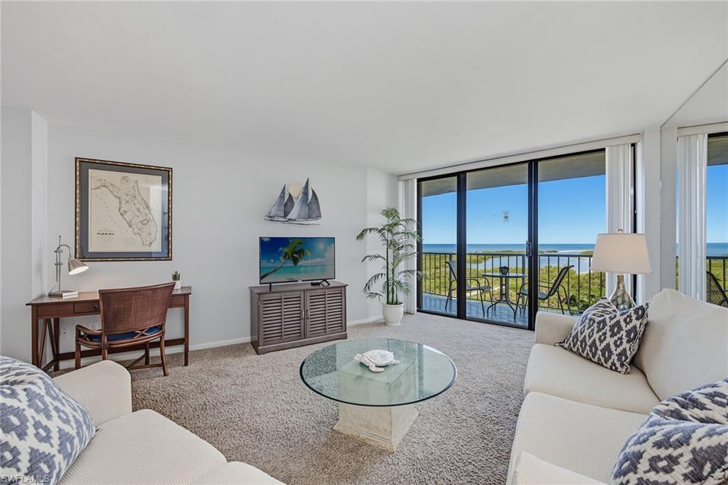 380 Seaview CT 908