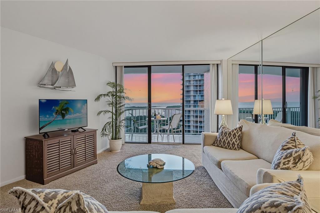 380 Seaview CT 908