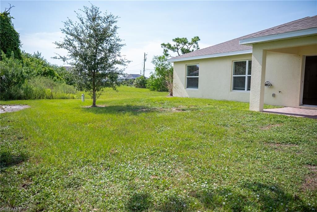1108 NE 36th LN photo 20