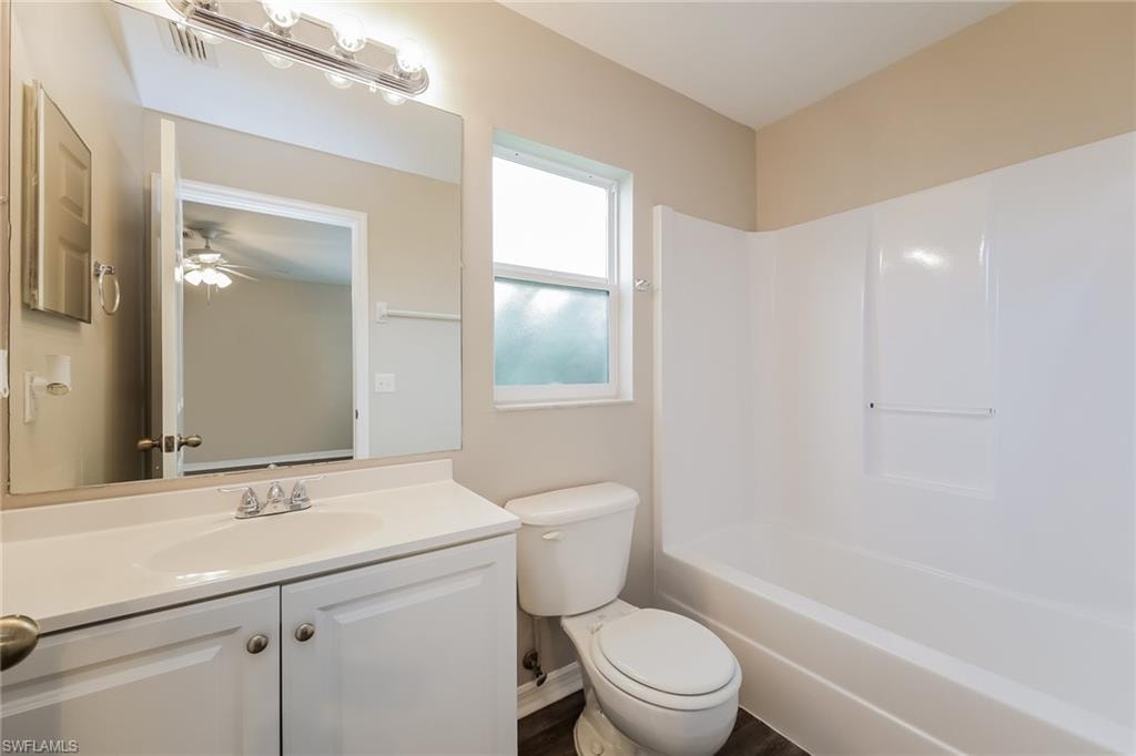 215 Manasota ST photo 10
