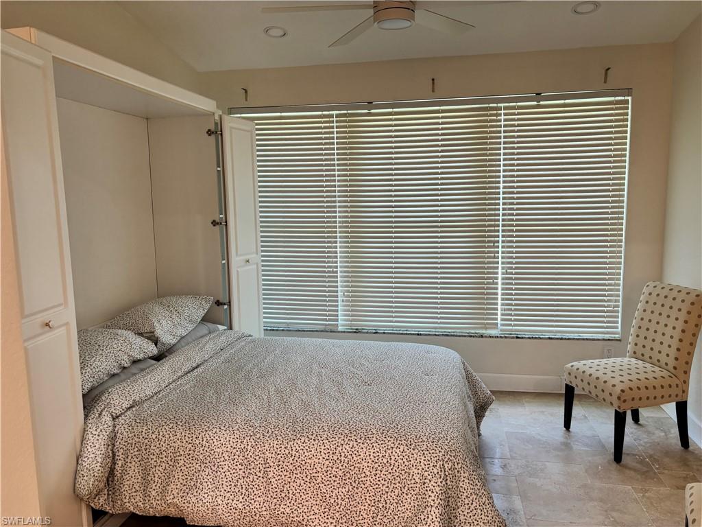 1340 Charleston Square DR 203 photo 11
