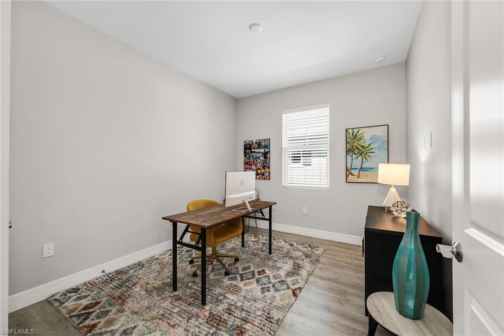 233 Indies DR E 201 photo 16