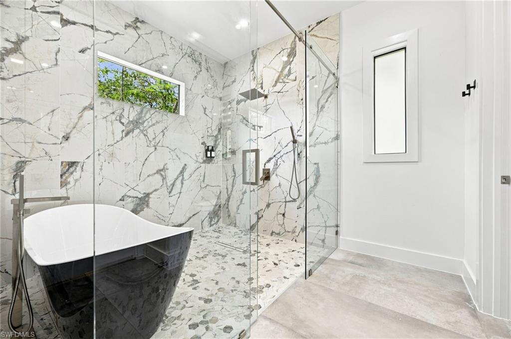 209 35th AVE NW photo 36