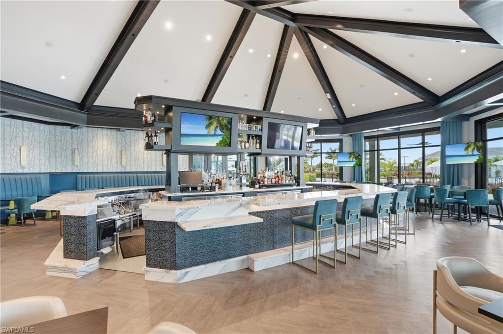 clubhouse bar and dining room