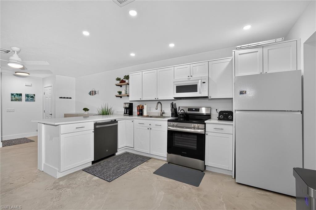 27581 Imperial Shores BLVD photo 9