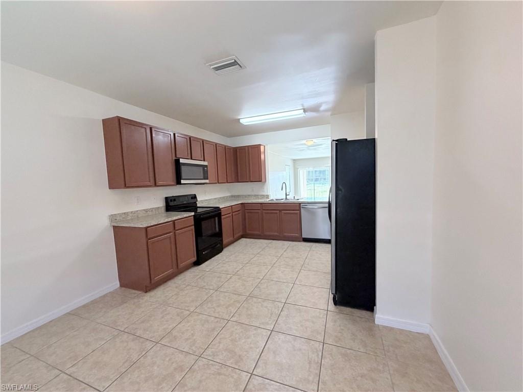 1621 SW 10th AVE
