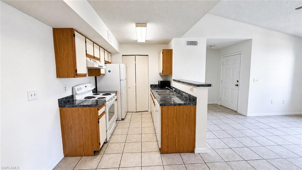 12640 Equestrian CIR 1912 photo 10