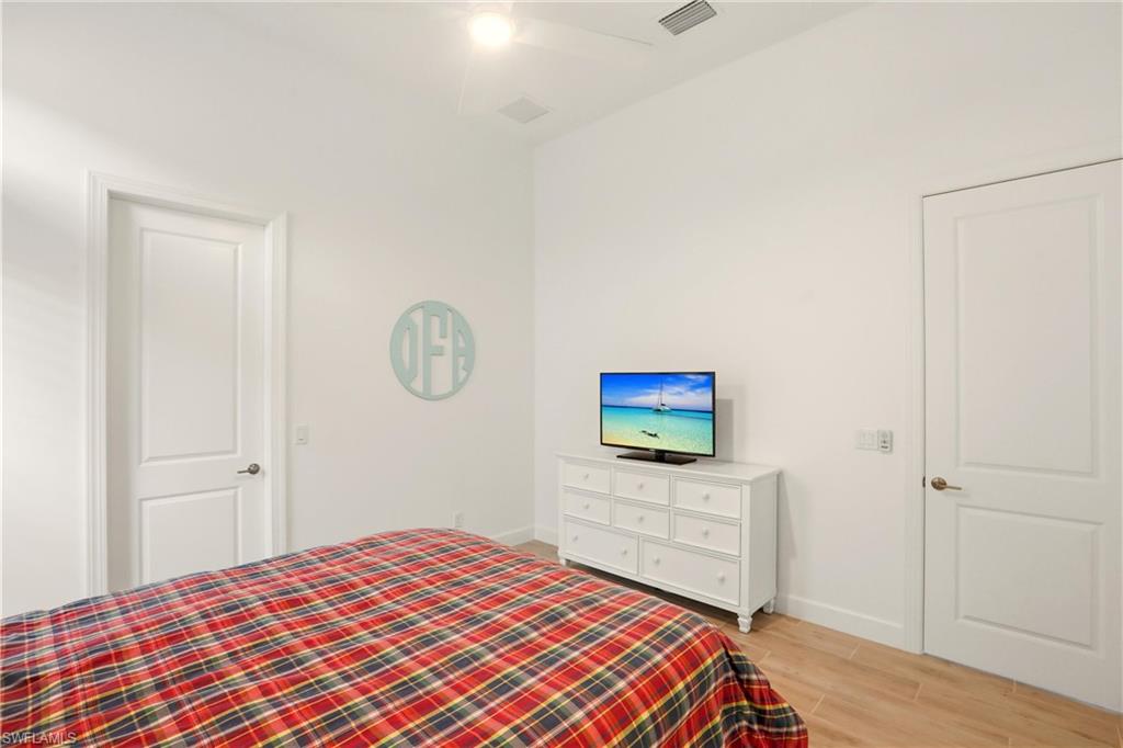 11420 Canal Grande DR photo 17