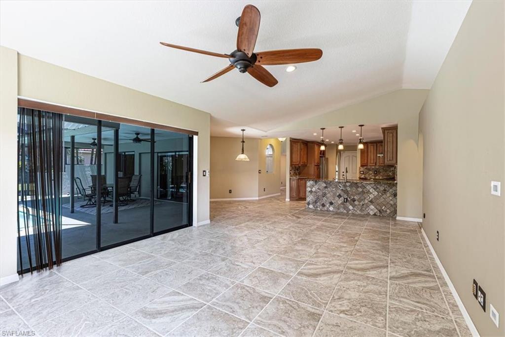 2816 SW 43rd LN photo 14