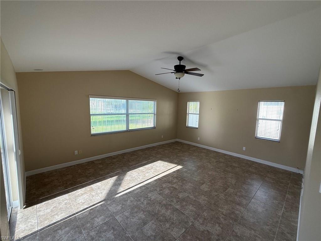 2838 SW 50th TER photo 18