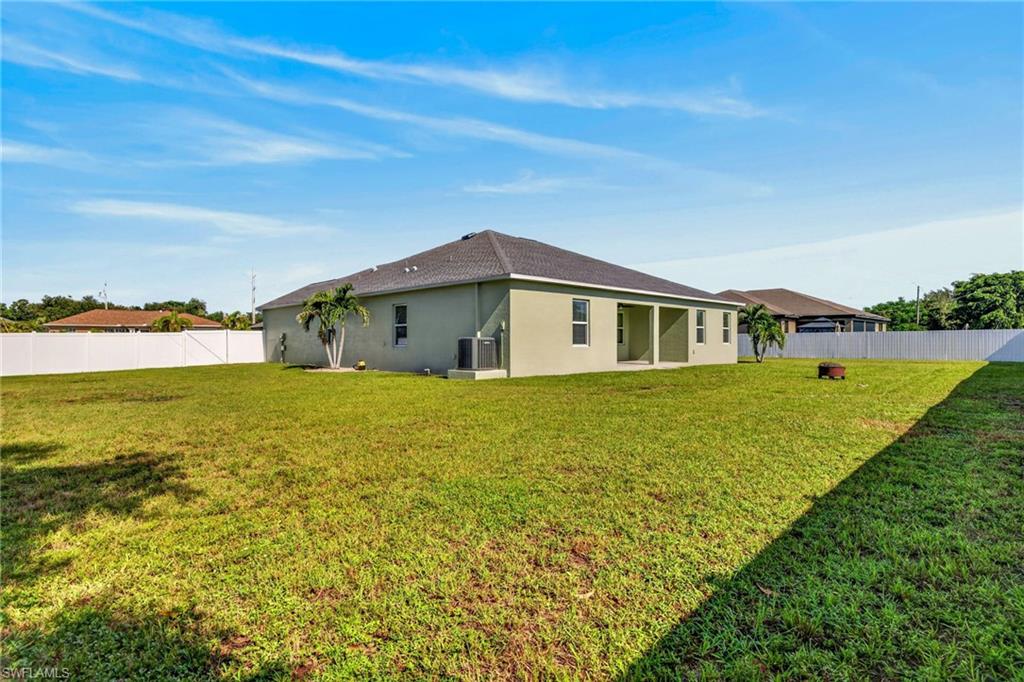 1623 SW 19th PL photo 30