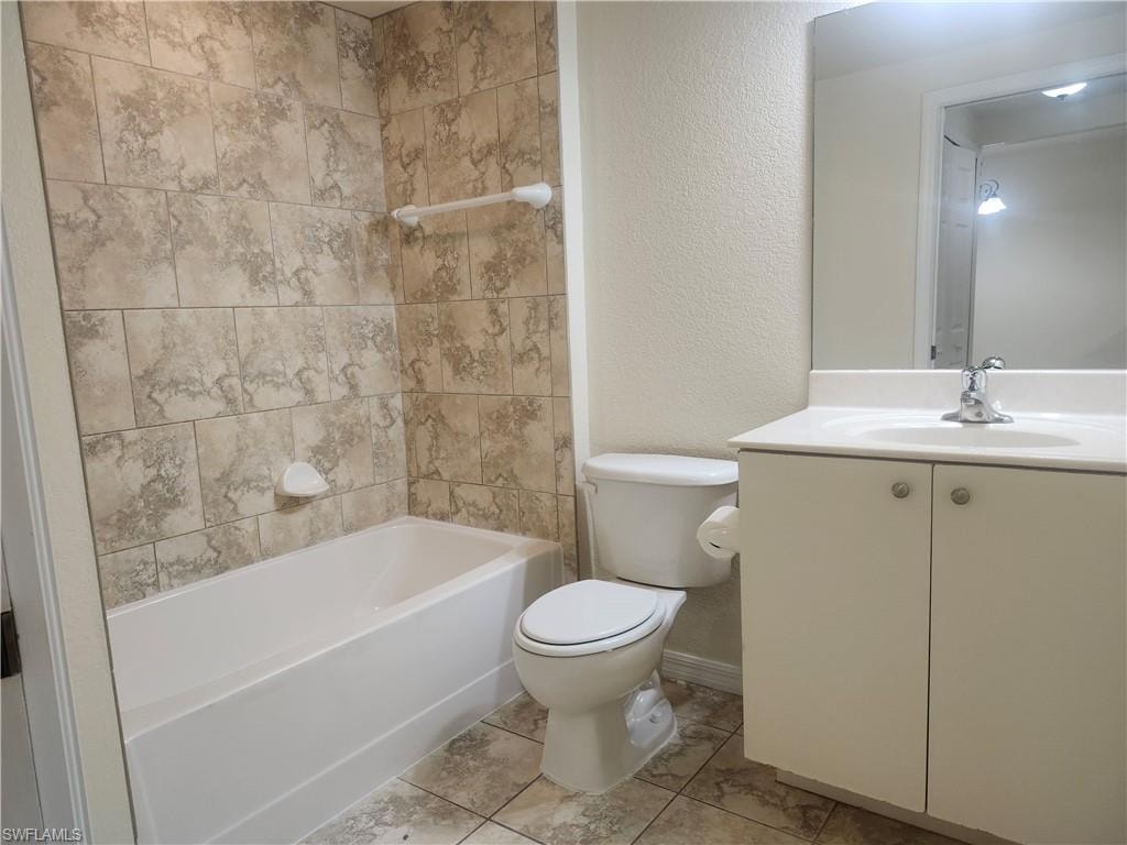 1490 San Cristobal AVE A4 photo 15