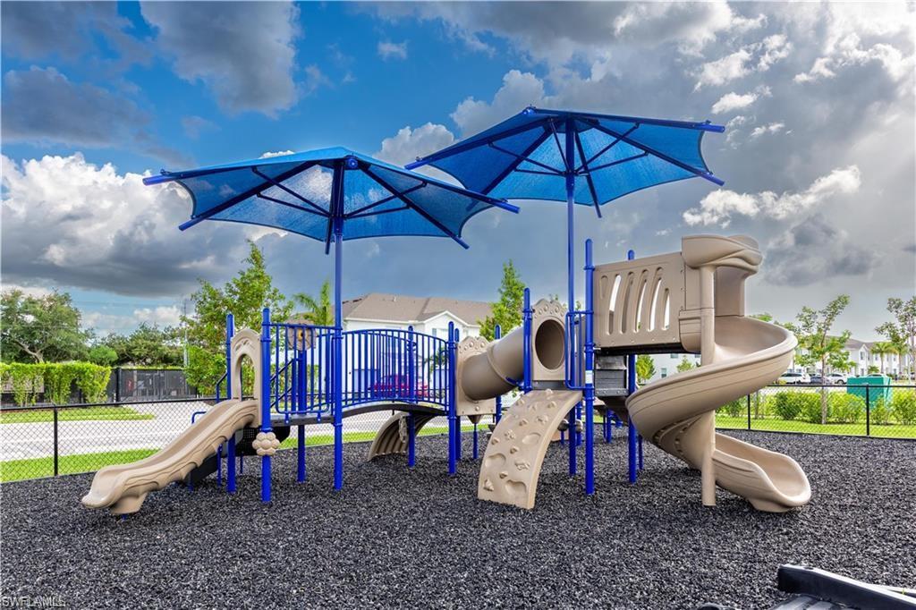 15381 Wildflower CIR photo 35