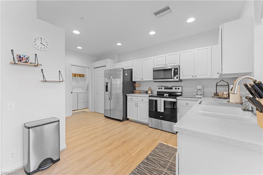 8217 Parkstone PL 308 photo 19