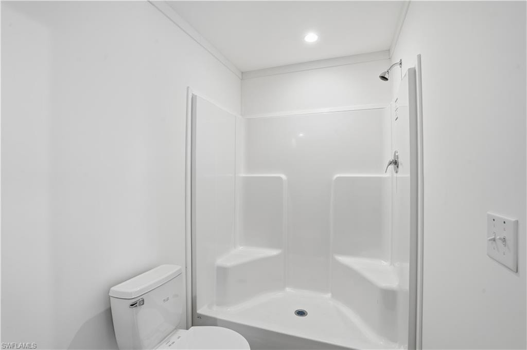 7 Birch BLVD photo 16