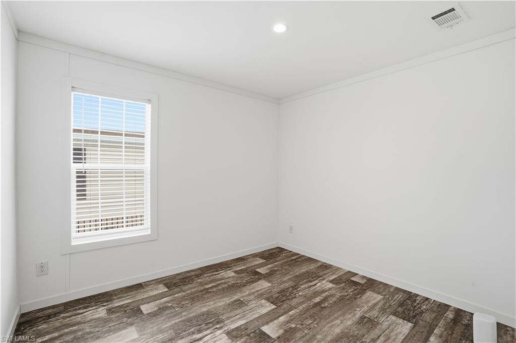 7 Birch BLVD photo 9