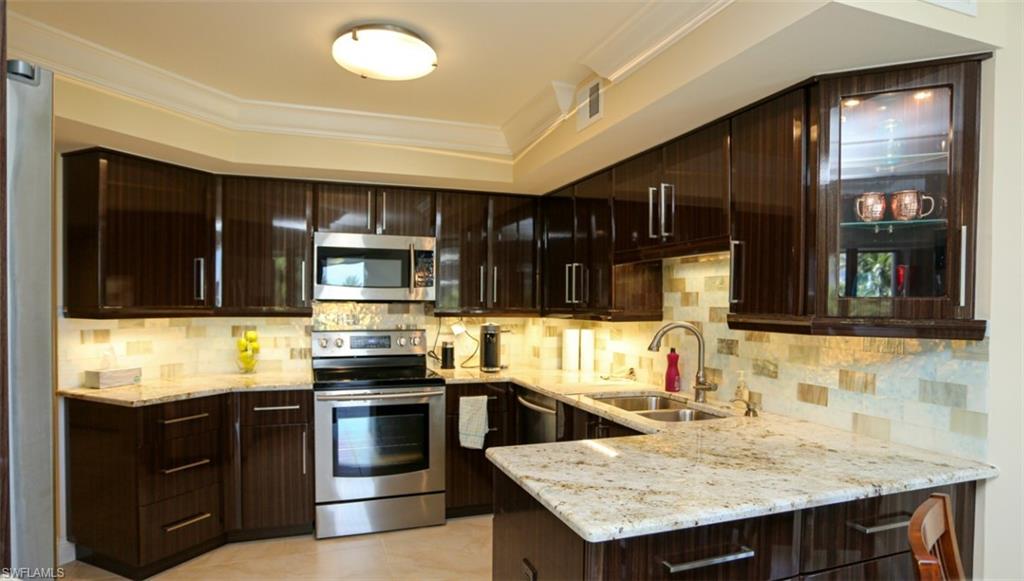 4551 Gulf Shore BLVD N 301 photo 9