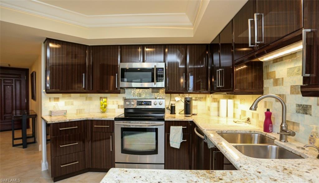 4551 Gulf Shore BLVD N 301 photo 10