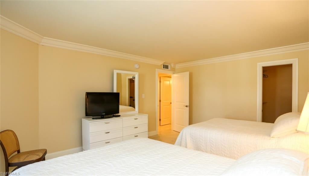 4551 Gulf Shore BLVD N 301 photo 31