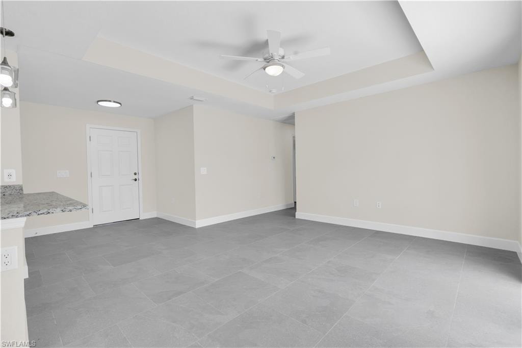 823 McKinley AVE photo 12