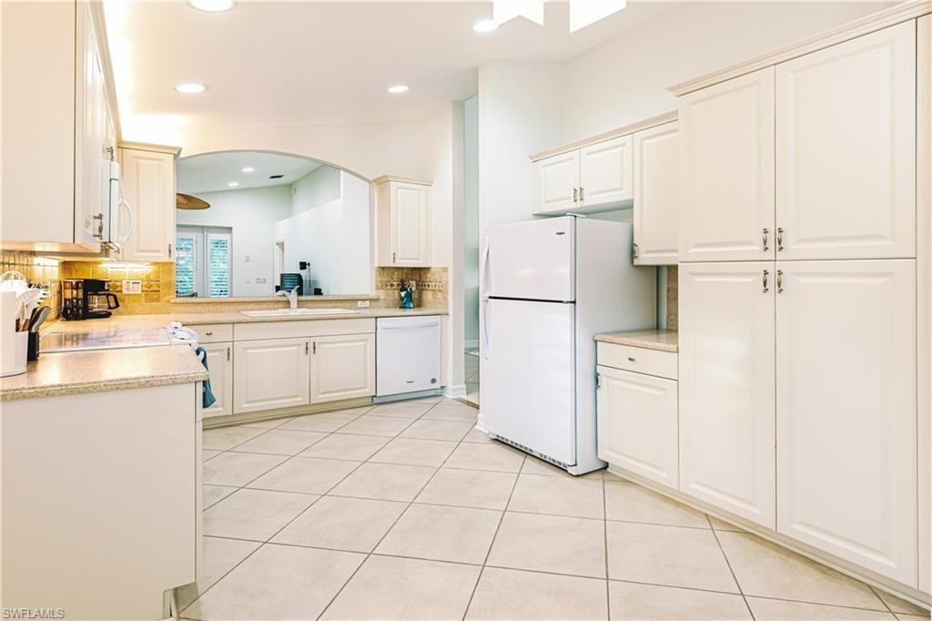 1376 Areca CV photo 8