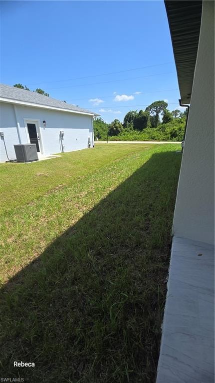 580 WOODVIEW DR photo 40