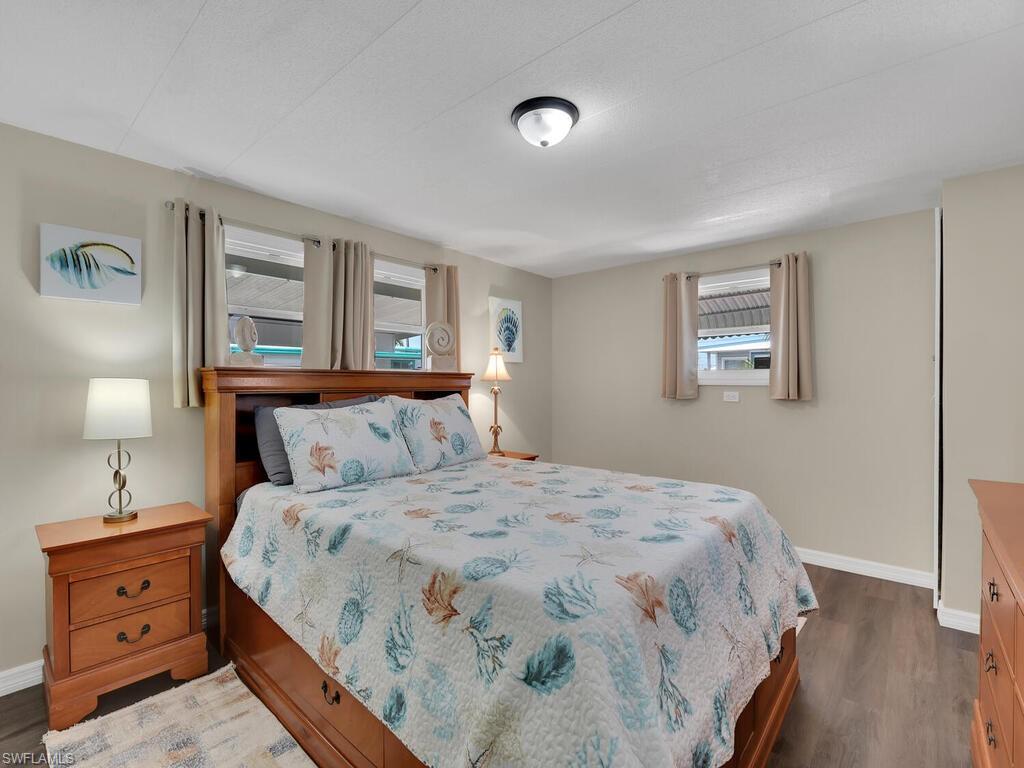 37 Channel LN photo 19