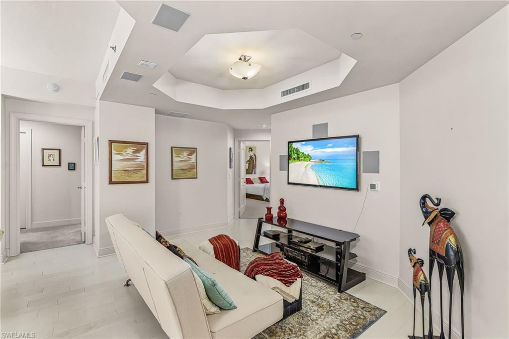 4192 Bay Beach LN 872 photo 13