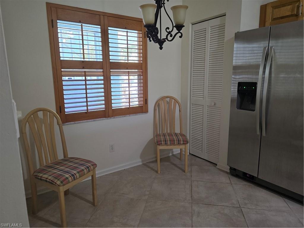 Room for breakfast table and chairs