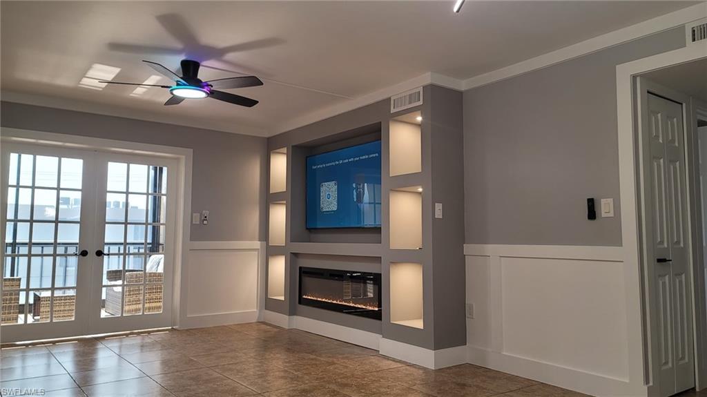 2121 Collier AVE E 316
