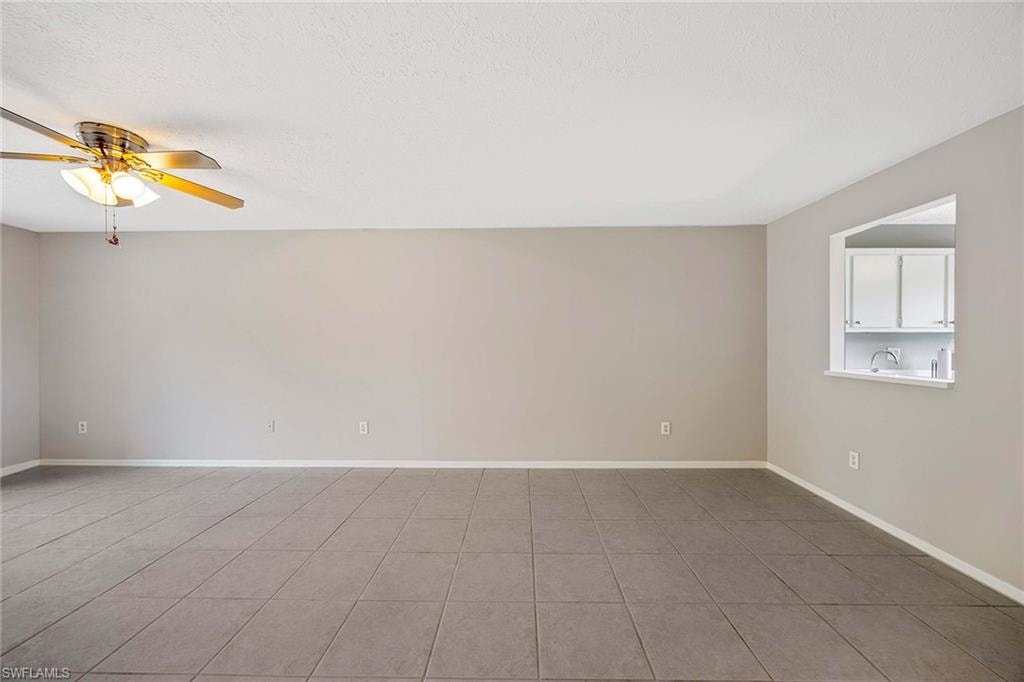 1101 Rosemary CT A205