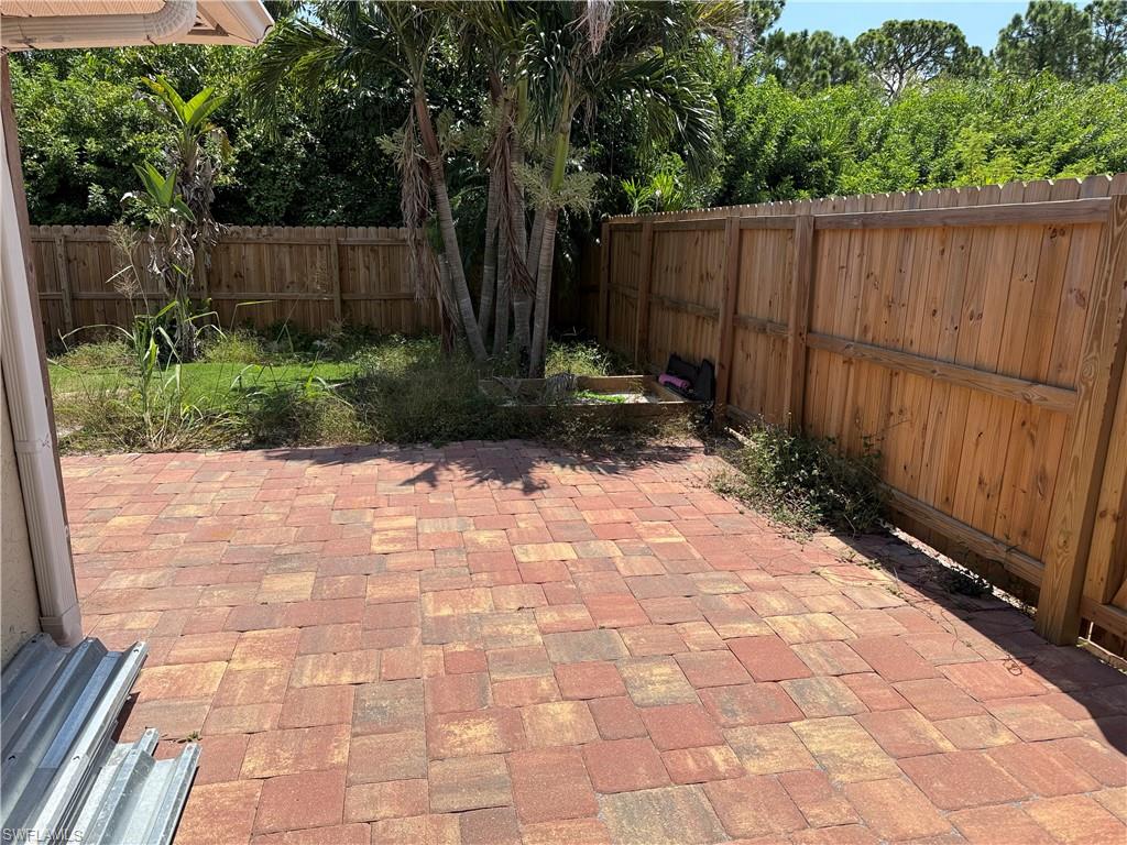 1225 SE 24th AVE A photo 17