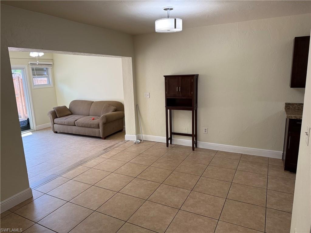 1225 SE 24th AVE A photo 9