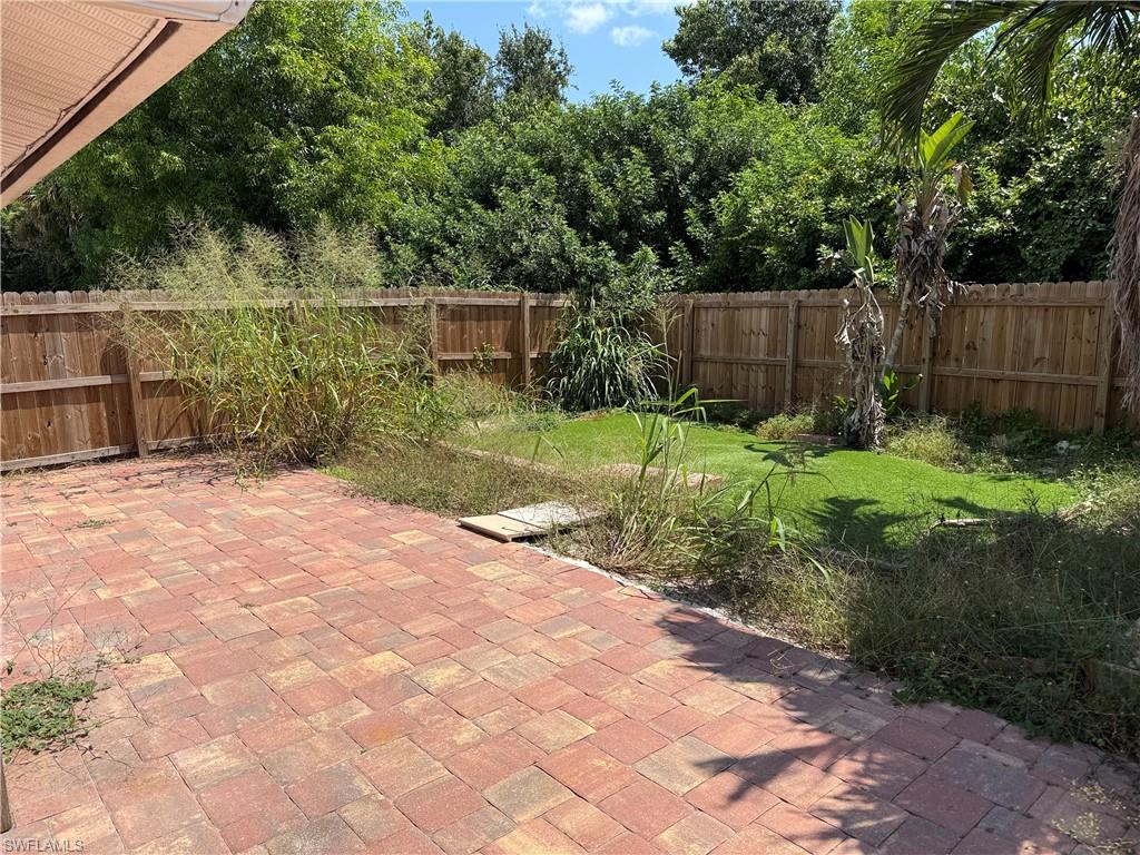 1225 SE 24th AVE A photo 18