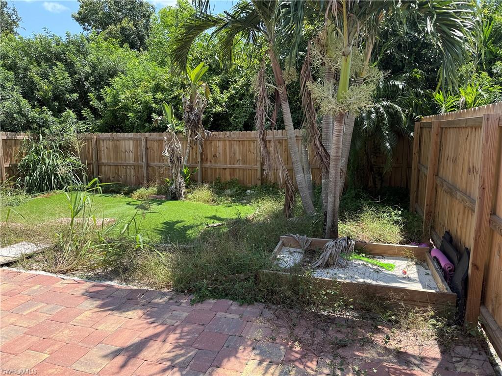 1225 SE 24th AVE A photo 19