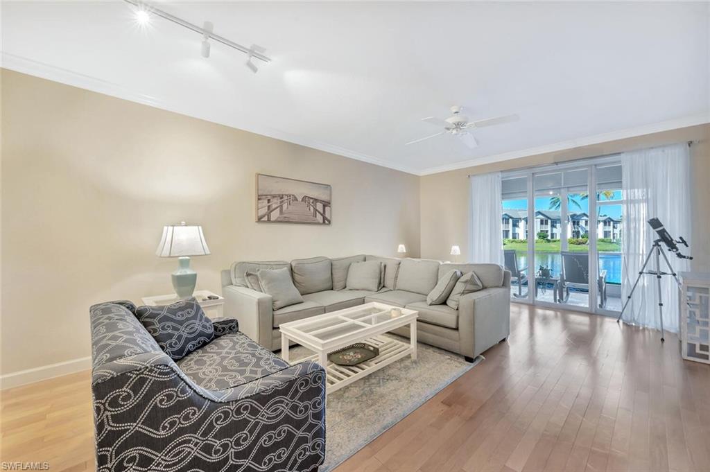 818 Tanbark DR 103 photo 6