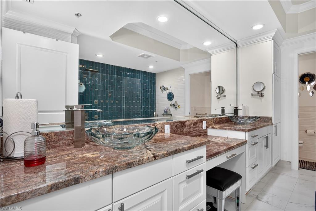 14380 Riva Del Lago DR 501 photo 20