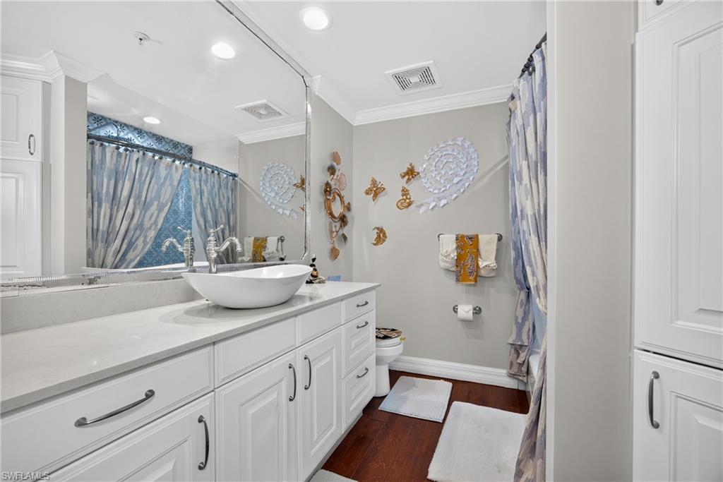 14380 Riva Del Lago DR 501 photo 24