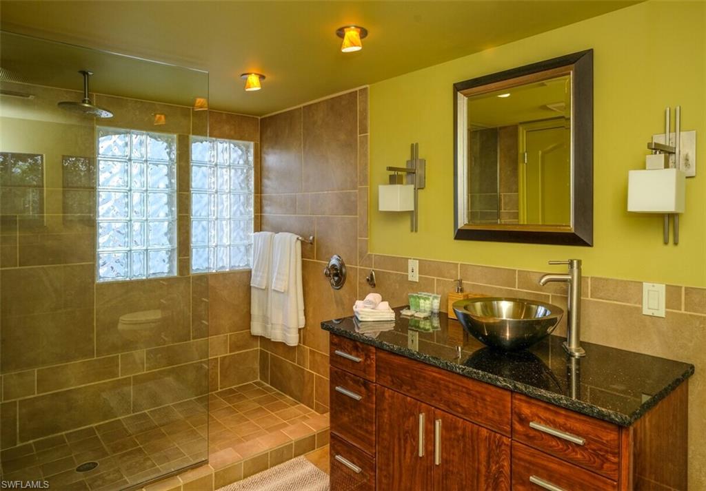 2708-2714 Santa Cruz BLVD photo 17