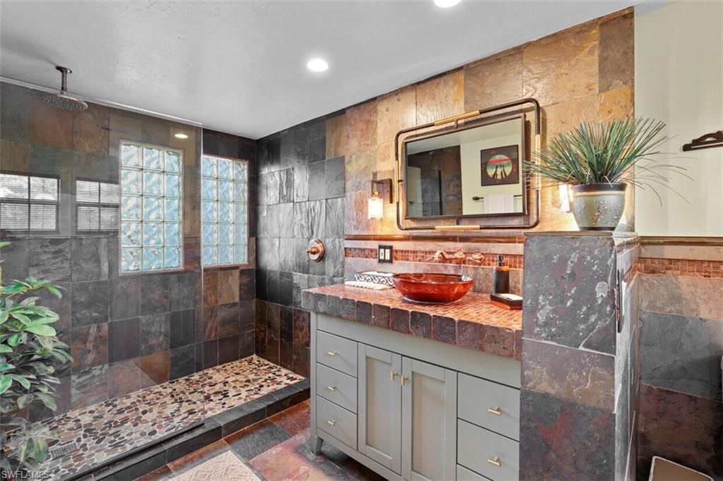 2708-2714 Santa Cruz BLVD photo 18