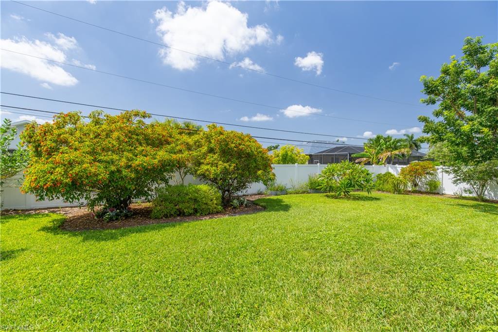 1108 SW 44th TER photo 40